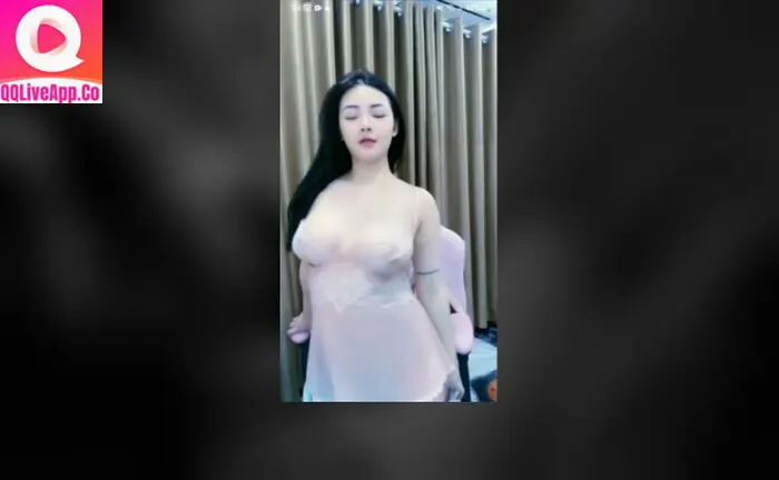 Hot Idol Vy Baby Qqlive Show Vòng 1 Đầy Lôi Cuốn Hình 1